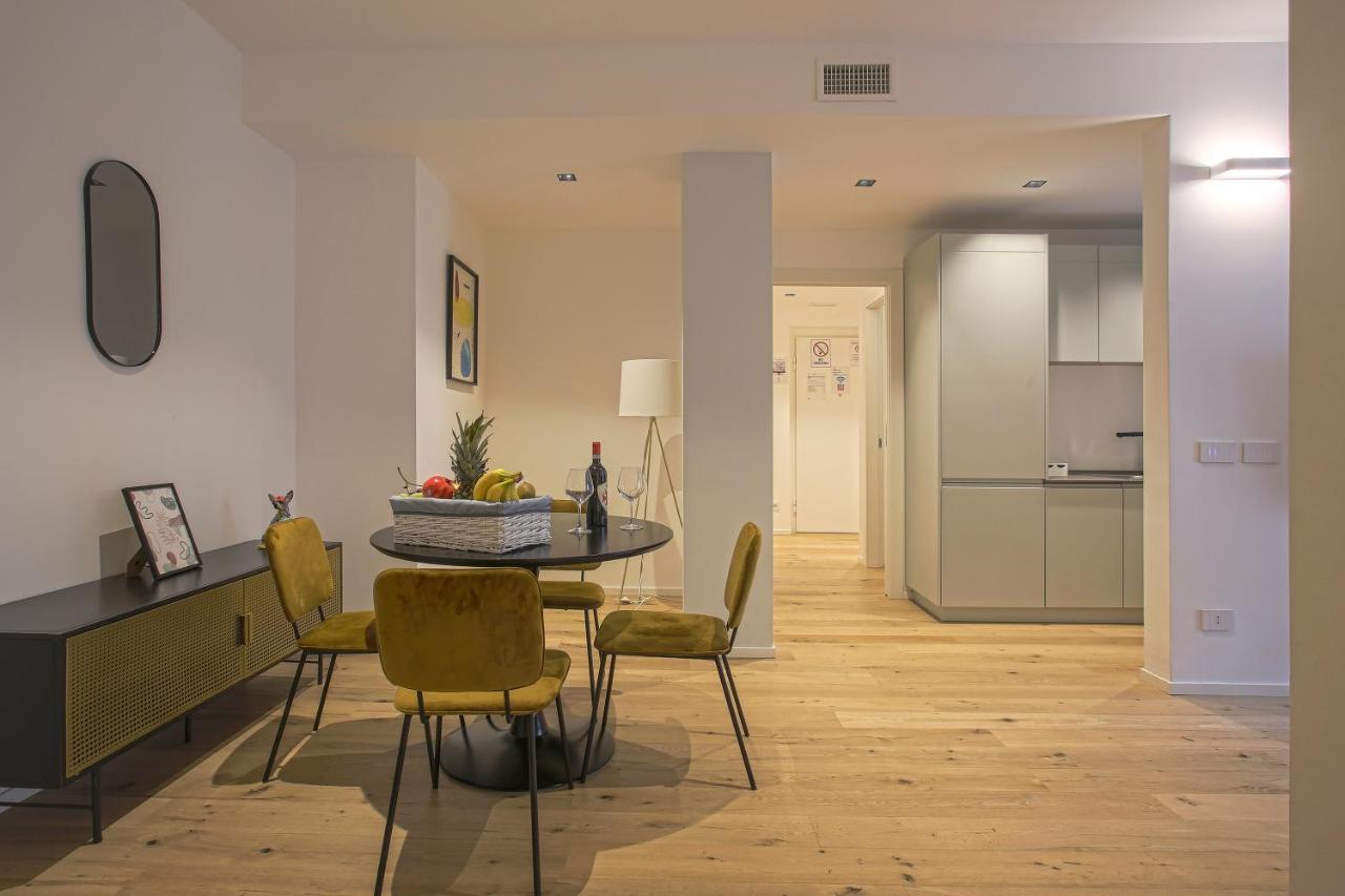 Milan Chic Luxury Apartments-Hosted By Sweetstay Exterior photo